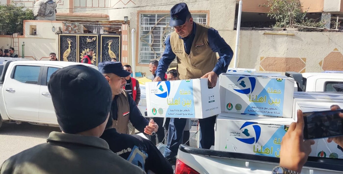 فريق التواصل الحكومي يطلق حملة (بين أهلنا) في كربلاء المقدسة وبابل