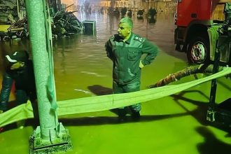 وزير الداخلية يوجه باستنفار جميع الجهود لسحب مياه الأمطار