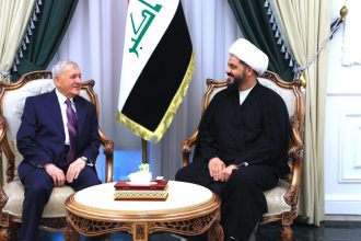 رئيس الجمهورية والشيخ الخزعلي يؤكدان أهمية تعزيز الصف الوطنيّ وتكاتف القوى السياسية