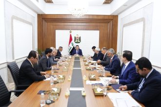 رئيس الوزراء يوجه دوائر الدولة بتعزيز العمل والتنسيق لإنجاح تنظيم عقد القمة العربية