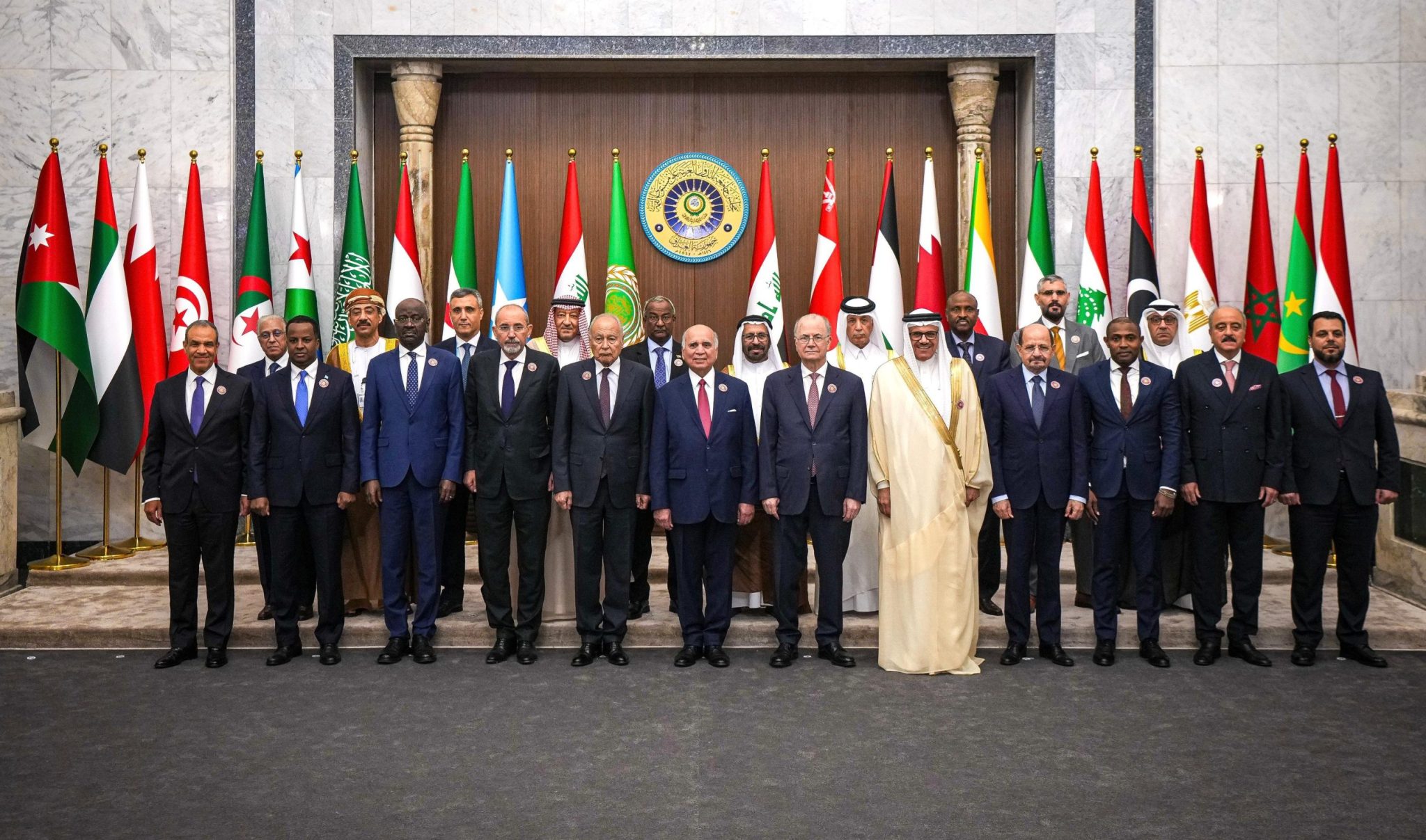 وزير الخارجية يعلن انتهاء أعمال الجلسة الافتتاحية على مستوى وزراء خارجية الدول العربية ببغداد
