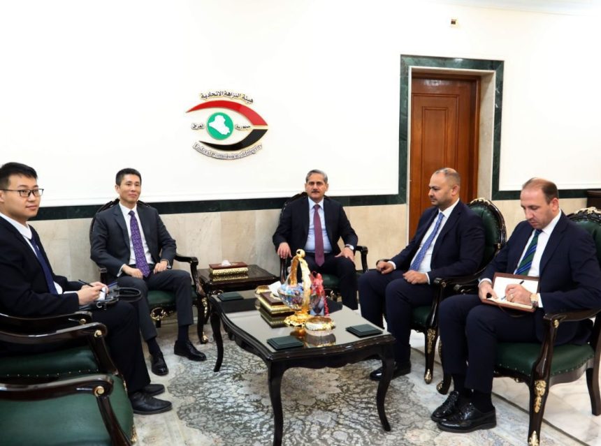 العراق والصين يبحثان تعزيز جهود النزاهة ومتابعة إجراءات الانضمام لمبادرة طريق الحرير
