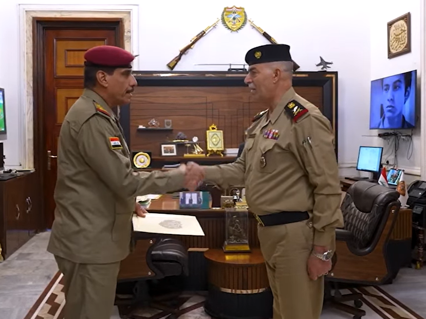 رئيس أركان الجيش يقدم توصيات تخص إعادة النظر بالجوانب الإدارية واللوجستية بالأكاديمية العسكرية