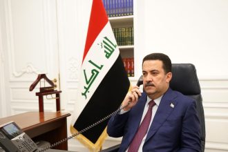 رئيس الوزراء باتصال هاتفي مع الحجاج: واجبنا خدمة العراقيين في كل مكان