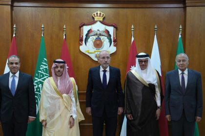 اللجنة الوزارية تؤكد استمرار جهودها لتحقيق وقف دائم لإطلاق النار وتحقيق السلام في غزة