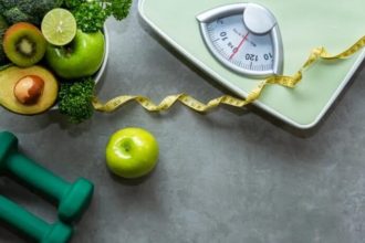 دراسة: خسارة الوزن في منتصف العمر تقلل من مخاطر الأمراض المزمنة