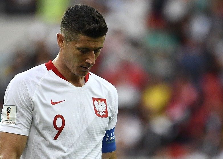 ليفاندوفسكي يعتكف عن المشاركة مع منتخب بلاده