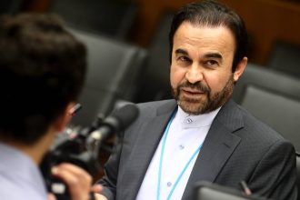 مسؤول إيراني