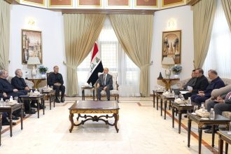 المشهداني ولاريجاني يبحثان تعزيز العلاقات العراقية - الإيرانية