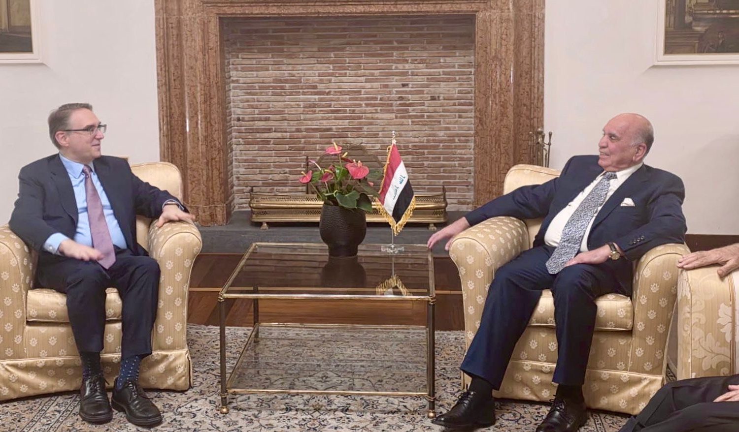 وزير الخارجية