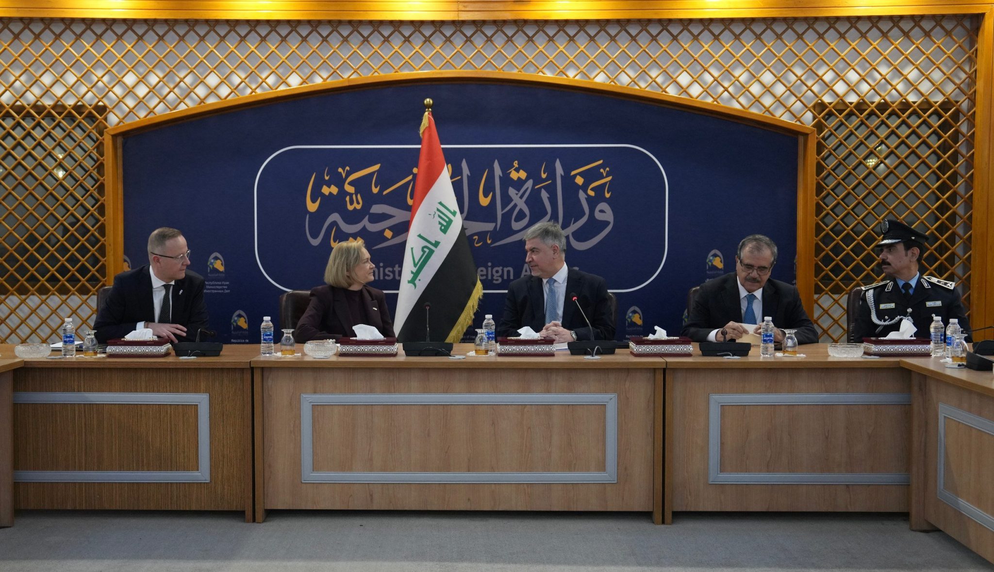 العراق وفنلندا يؤكدان أهمية توسيع التعاون في مكافحة الإرهاب والعودة الطوعية