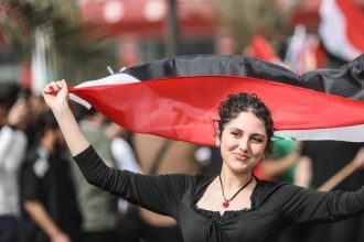 تجمع الحشود الجماهيرية