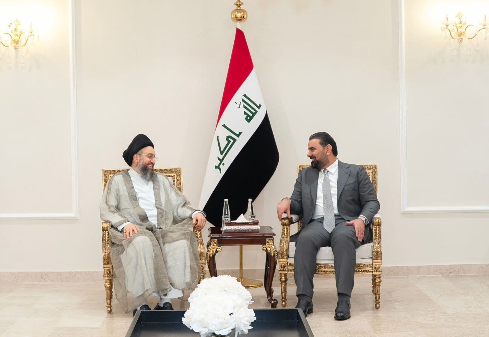 الحلبوسي والسيد الحكيم يؤكدان أهمية الإسراع باستكمال الكابينة الوزارية