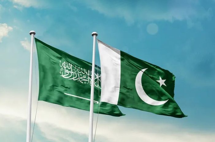 السعودية وباكستان تؤكدان ضرورة دعم الوساطة وعودة المحادثات الإيرانية - الأمريكية