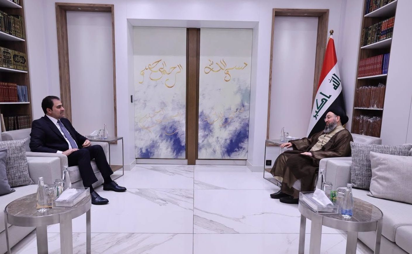 السيد الحكيم يؤكد دعمه للحكومة في مسارها التنموي والإصلاحي ومكافحة الفساد