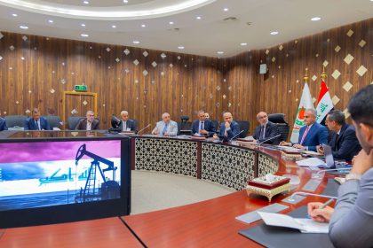 وزير النفط يؤكد ضرورة التعجيل بإجراءات مشروع الأنبوب الاستراتيجي لتصدير النفط