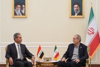 القاضي زيدان يبحث مع الرئيس الإيراني تعزيز التعاون الثنائي في المجالين القضائي والقانوني