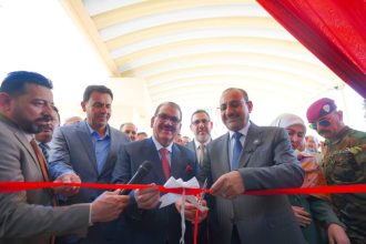 وزير التربية يفتتح مدرسة المتنبي الابتدائية المختلطة في الكرخ الثالثة