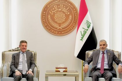وزير المالية يبحث مع القائم بالأعمال الأمريكي تسريع مشاريع الشركات الأمريكية في العراق