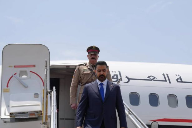 رئيس الوزراء يصل إلى محافظة نينوى