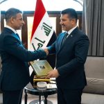 مكتب رئيس الوزراء يجري مراسم الاستلام والتسليم لمهام مدير المكتب