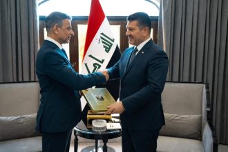 مكتب رئيس الوزراء يجري مراسم الاستلام والتسليم لمهام مدير المكتب