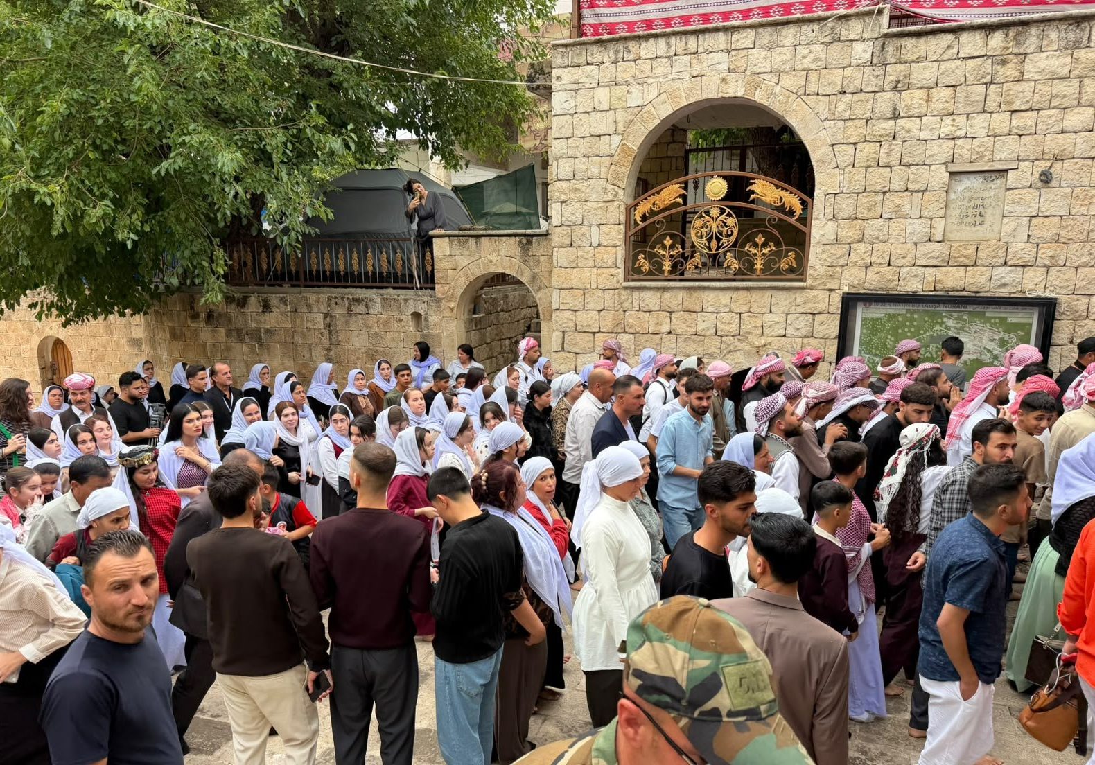 معبد لالش يستقبل الإزيديين للاحتفال